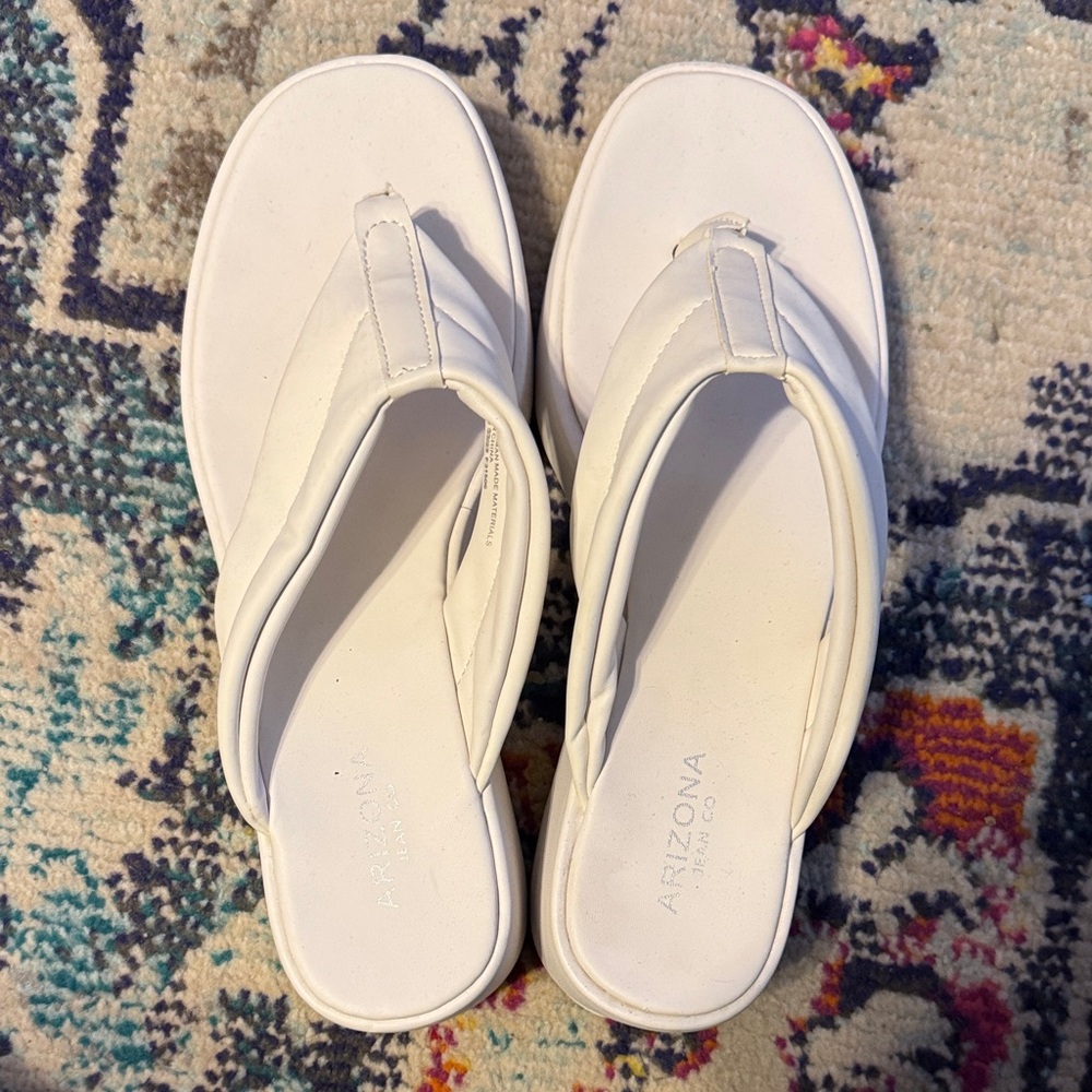 Arizona Jean Company Women's White Sandals